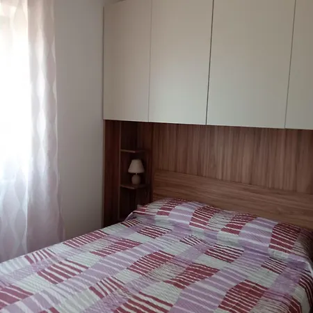 Holiday home L'oliveto Marta